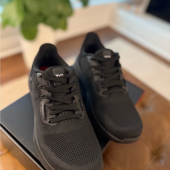 TYR Techknit RNR-1 size 9 - Picture 4 of 6